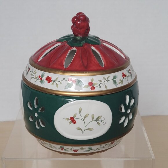 Pfaltzgraff Winterberry Pierced Ball Lighting Potpourri Votive Ceramic Lamp - Picture 1 of 16